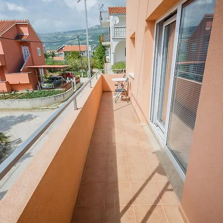 Anna * Kaštela